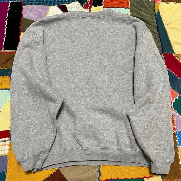 Vintage Disney ‘Walt Disney World’ Embroidered Grey Crewneck Large - Picture 3 of 7